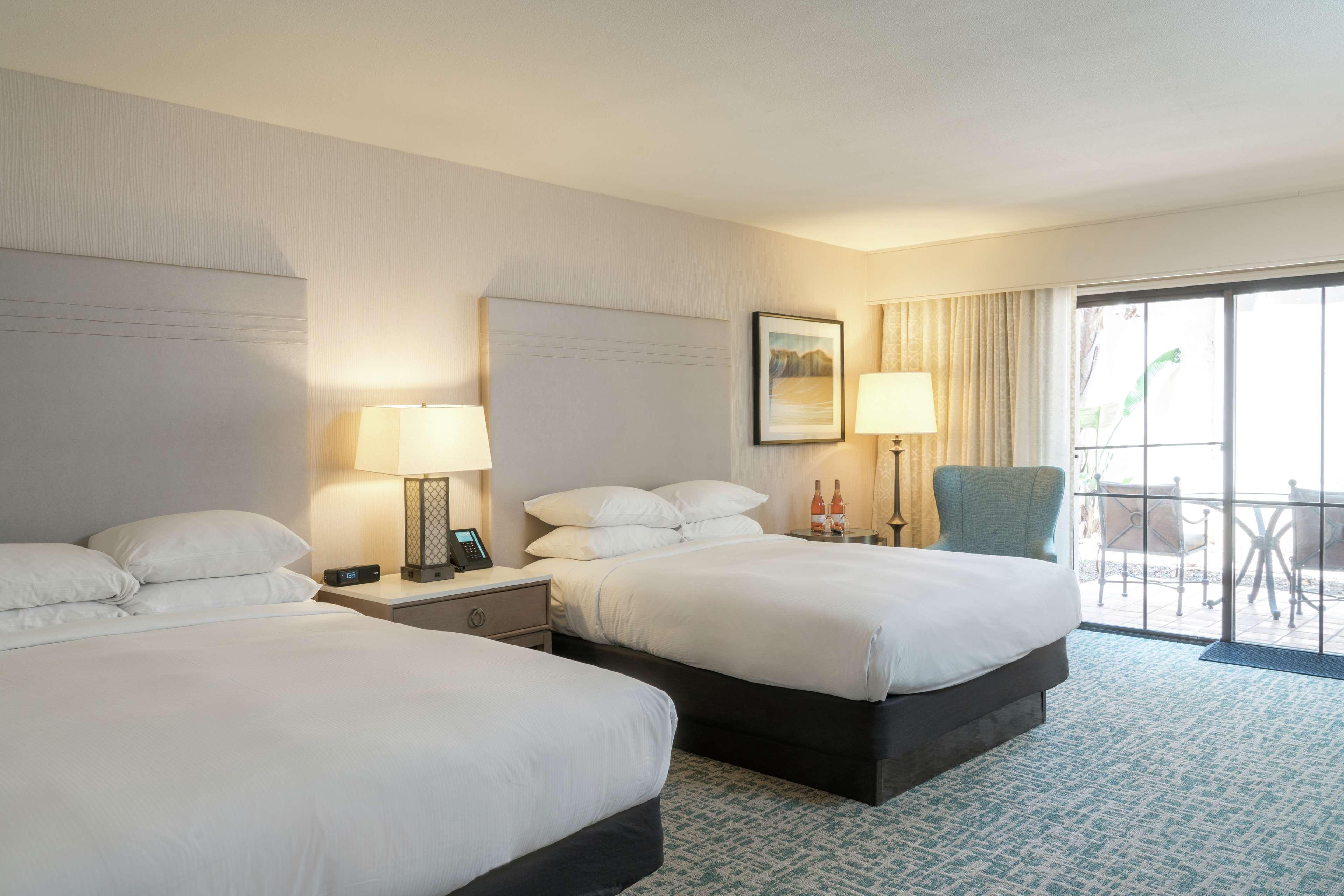 Hilton Santa Barbara Beachfront Resort Extérieur photo