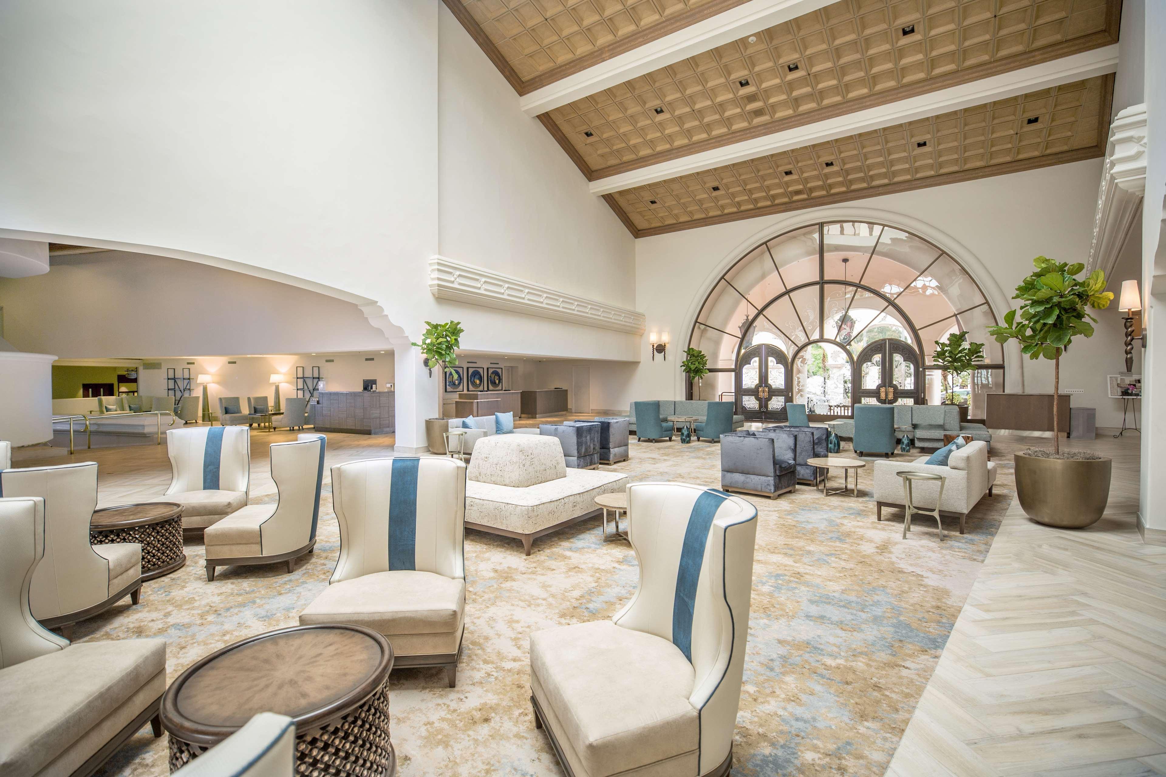 Hilton Santa Barbara Beachfront Resort Extérieur photo