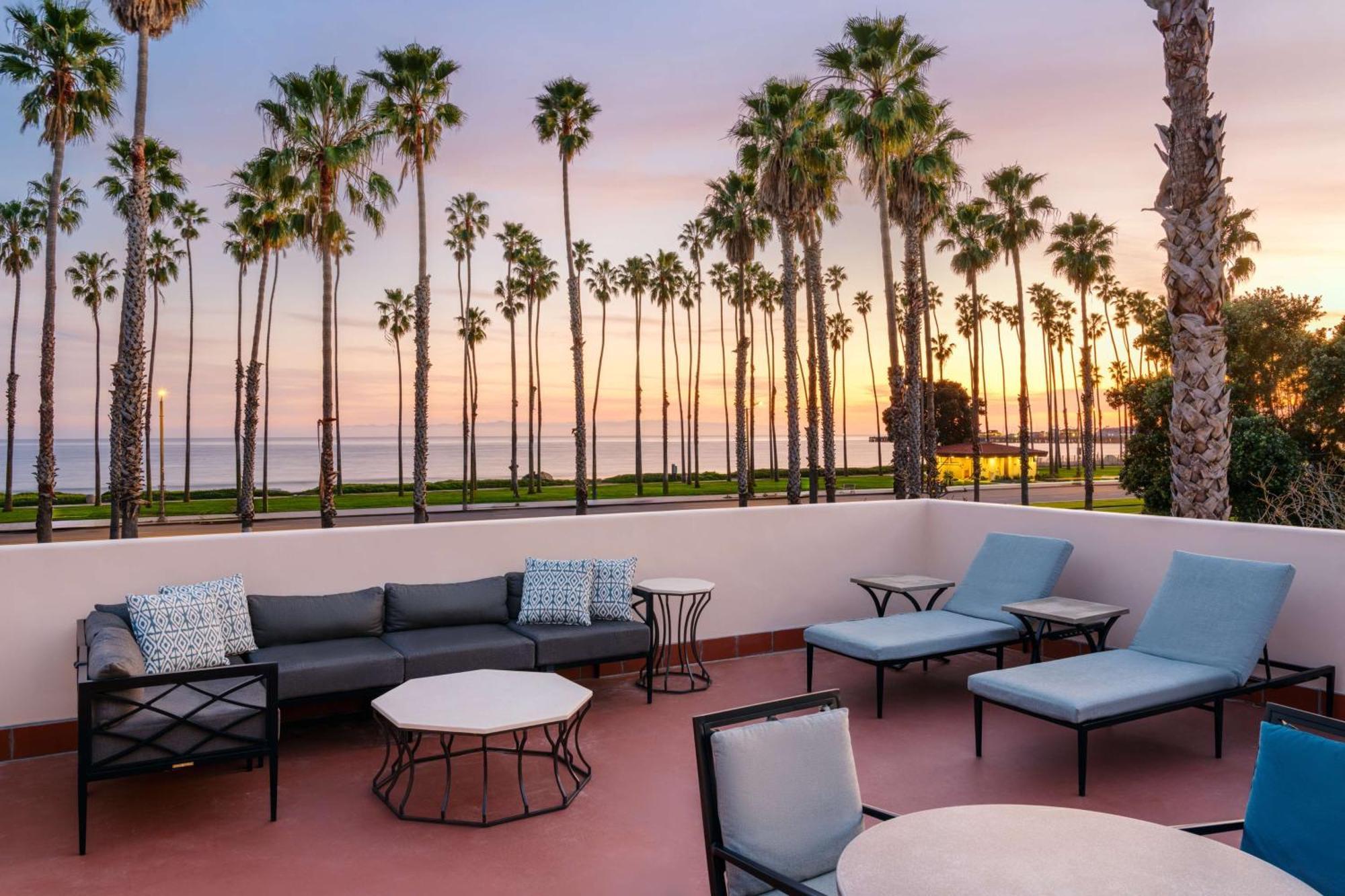 Hilton Santa Barbara Beachfront Resort Extérieur photo