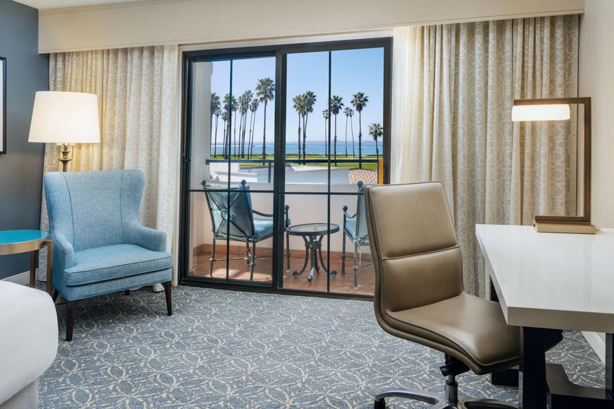 Hilton Santa Barbara Beachfront Resort Extérieur photo